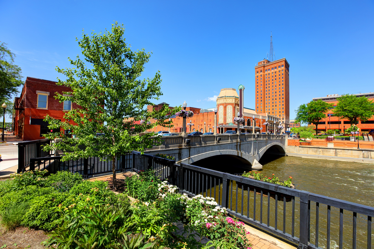 Panoramic Image of Aurora, IL